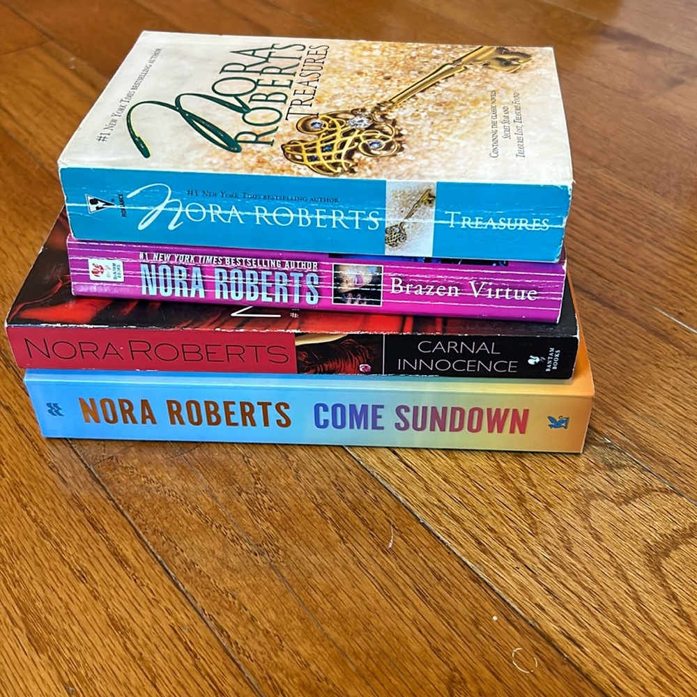 Nora Roberts bundle